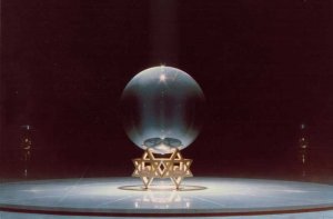 1-w--The-60cm-transparent-globe